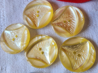 Lot 5 gros boutons vintage jaune 2,7 cm à trous ref 2672