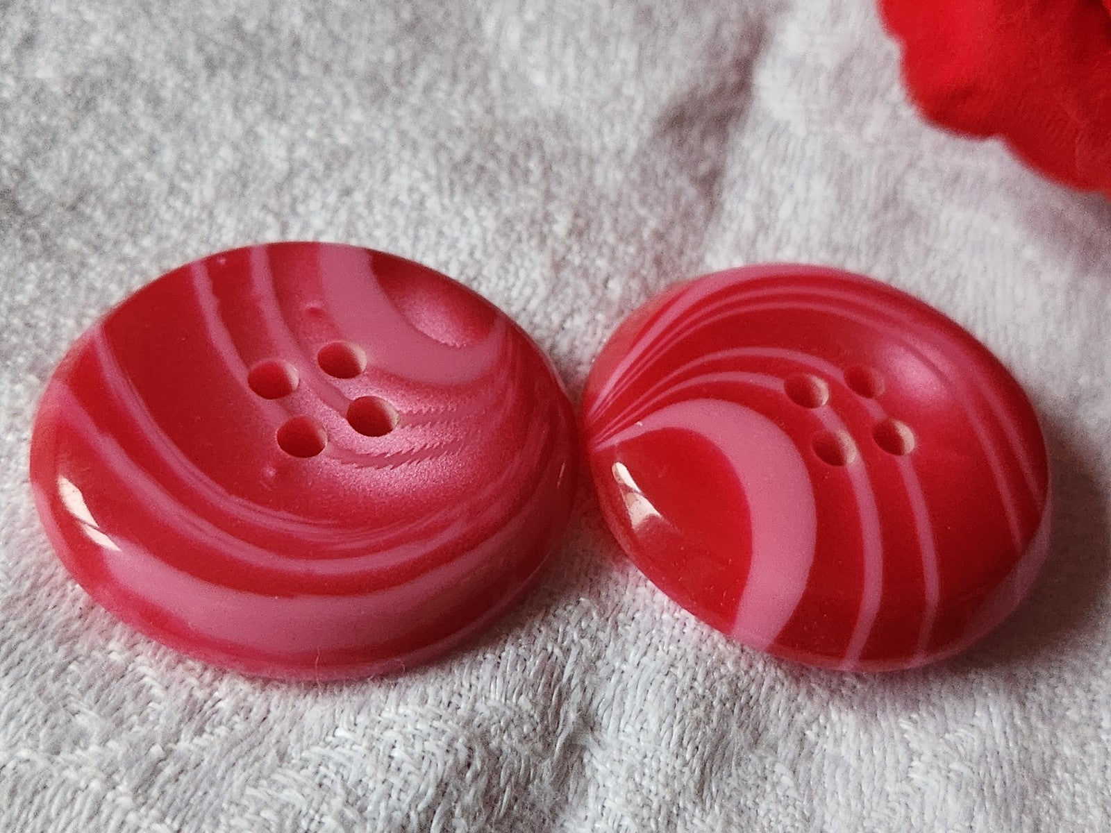 Duo gros boutons vintage rose ovale vague épais veste 3,2 sur 3,4 cm ref 5775