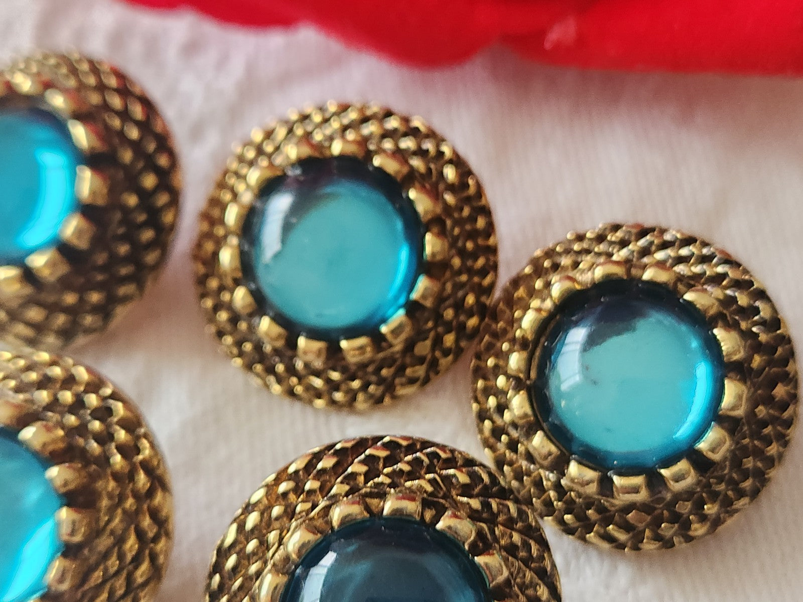 Lot 5 boutons vintage  métal coeur bleu  doré 2,2 cm pied  22 mm ref 6418