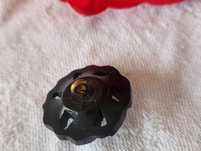 collection bouton ancien ajouré fleur noir pied métal 2 cm ref 3950