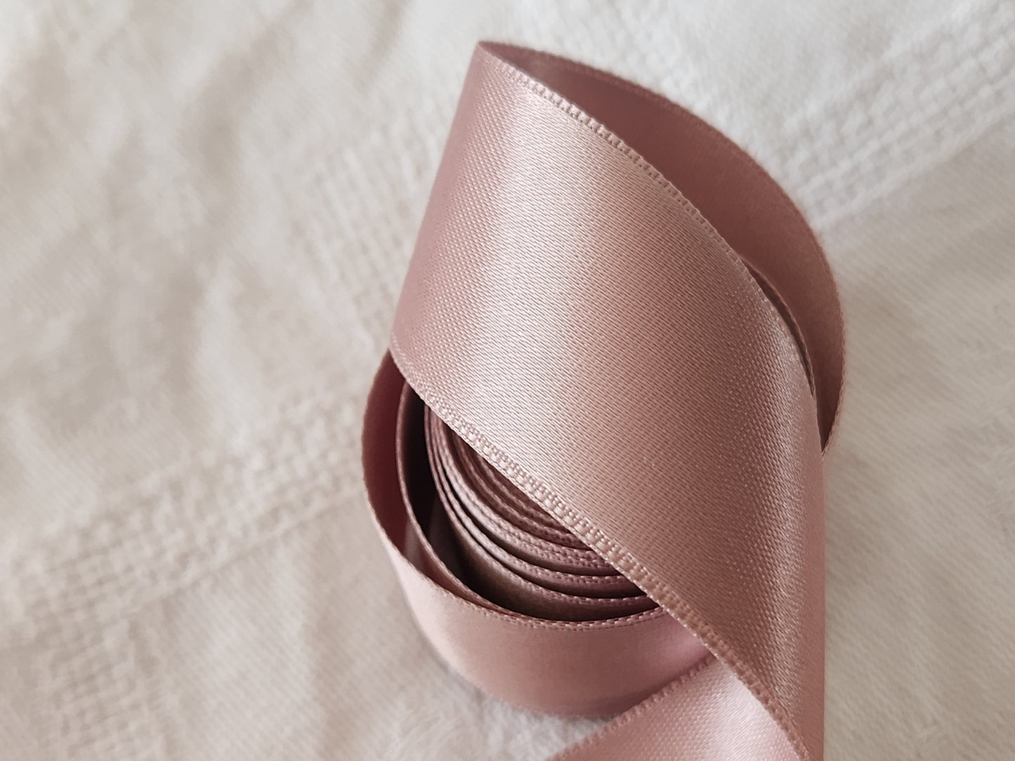 Ruban satin luxe double face 2 mètres 70 sur 2,5 cm rose superbe qualité  T1-21