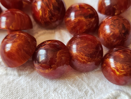 Lot 10 superbes boutons vintage rouge moucheté volume pied 1,5 cm ref 5504
