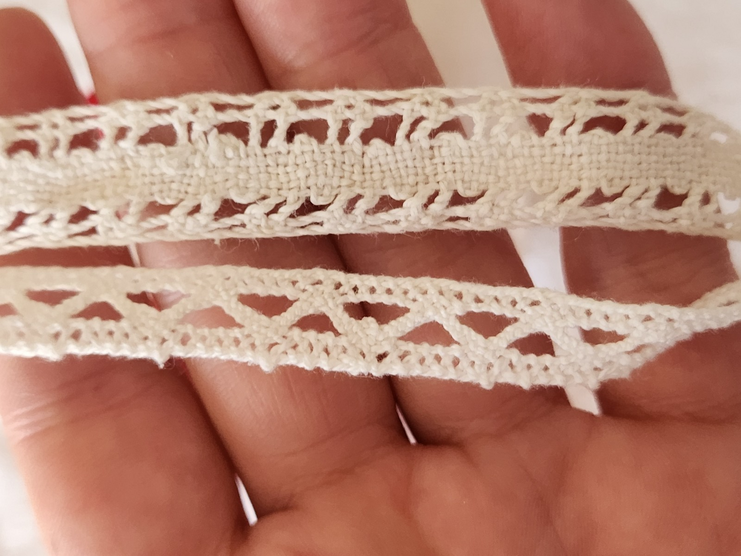 Duo petits coupons de dentelle ancienne 90 cm et  1 mètre 20  T6-9