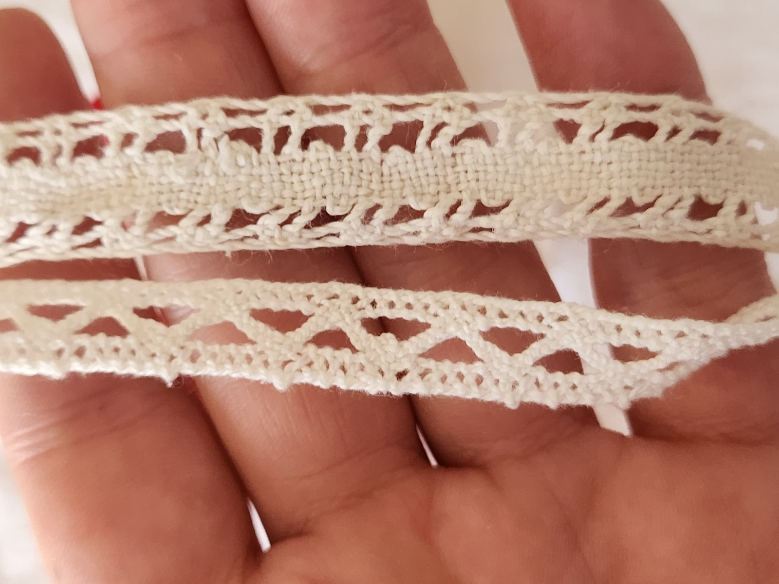 Duo petits coupons de dentelle ancienne 90 cm et  1 mètre 20  T6-9