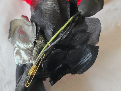 Lot deux fleurs ancienne  sur broche chapeau  13,5 cm T0-10
