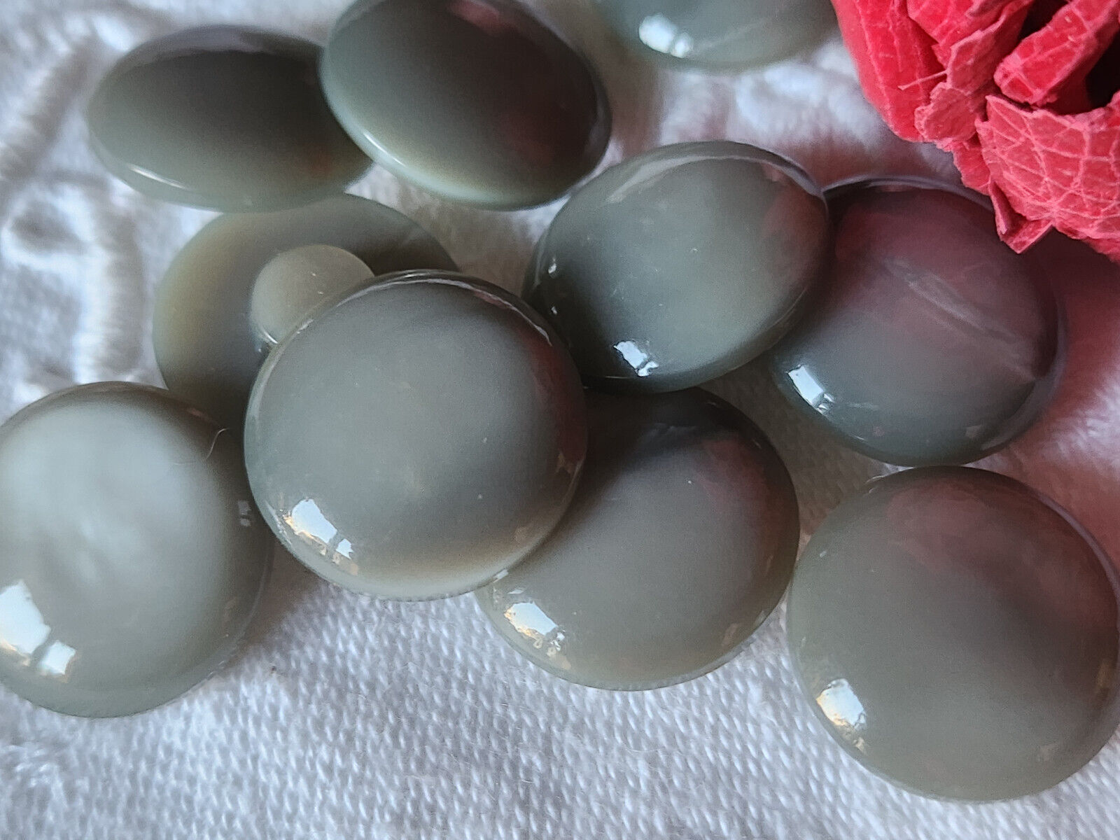 Lot 12 boutons vintage gris bombé lumineux 1,7 cm ref 2900