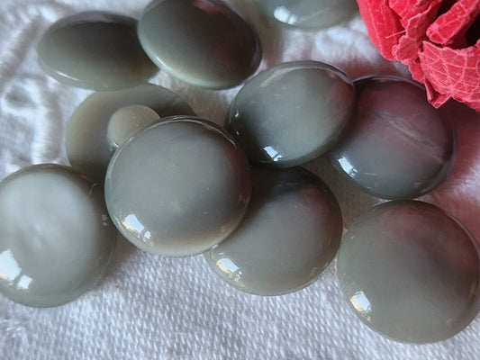 Lot 12 boutons vintage gris bombé lumineux 1,7 cm ref 2900