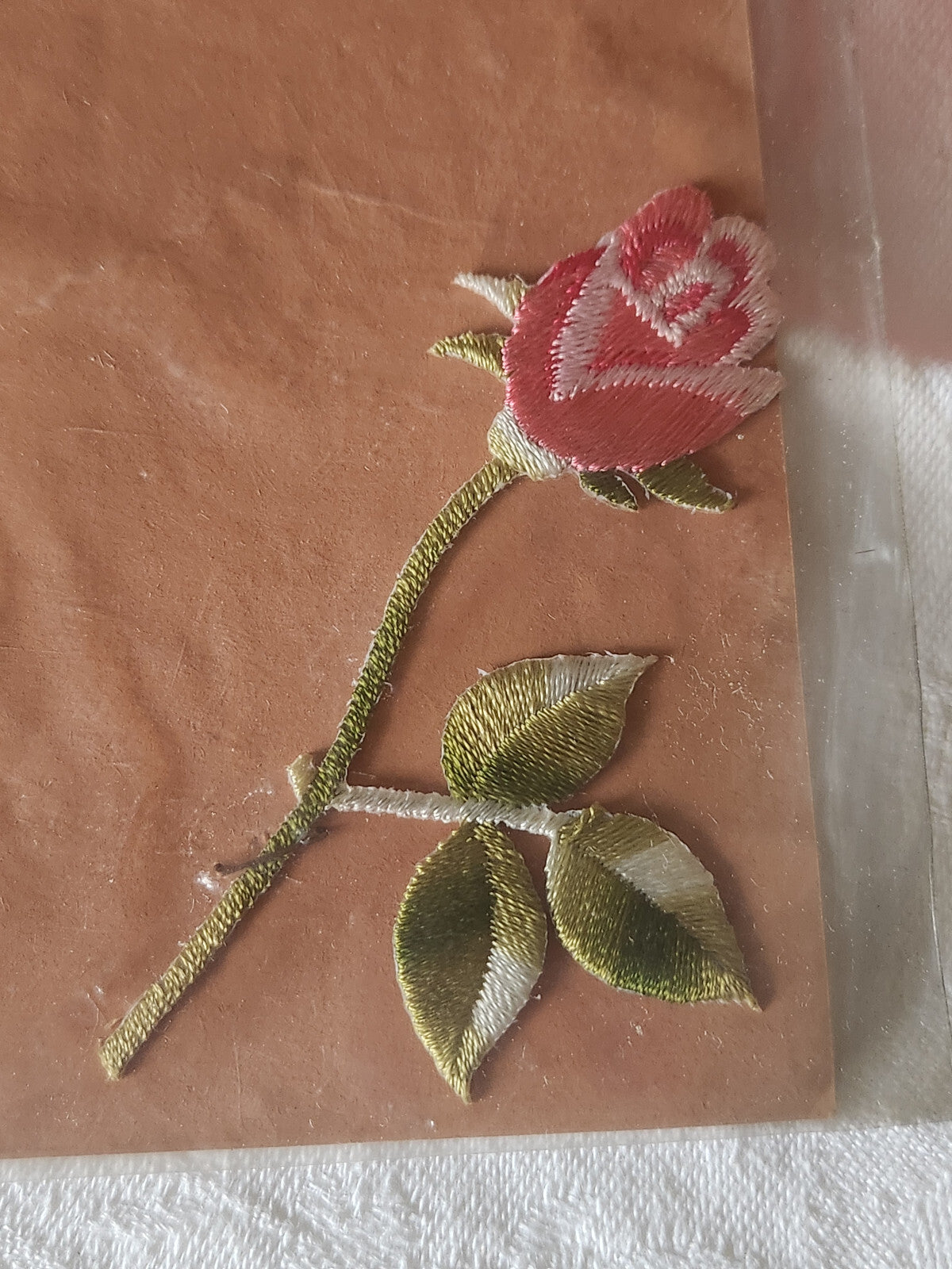 Ancien patch vintage thermocollant "rose" broderie customisation 