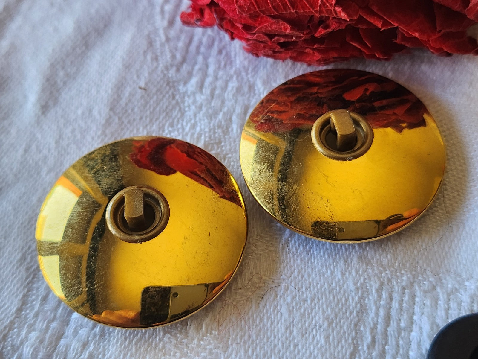 Duo enormes boutons vintage marron veiné monture métal pied 3,3 cm G15S