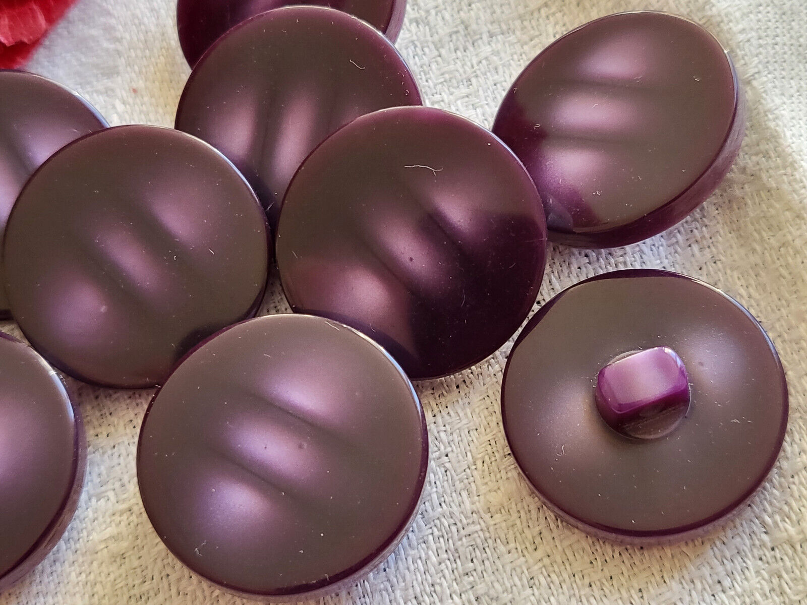 Lot 6 boutons vintage violet teinte dégradé à pied 2,2 cm ref 3524