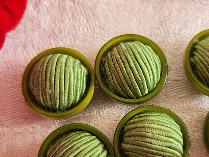 lot 6  boutons vintage coeur passementerie vert pétillant 1,8 cm ref 6604