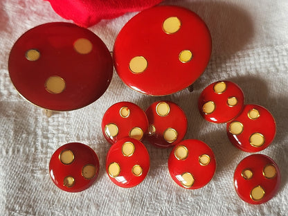 Rare Boucle de ceinture ancienne avec ses 8 boutons assortis rouge  T1