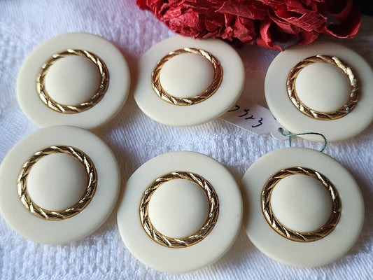Lot 6 gros boutons vintage créme doré pied mat leger 3 cm ref 5683