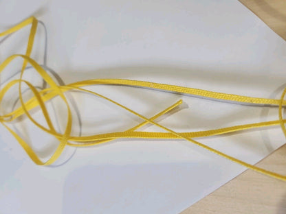 Biais ruban plat cordon fin lacet corsage 10 mètres  sur 0,4 cm Jaune naples A4