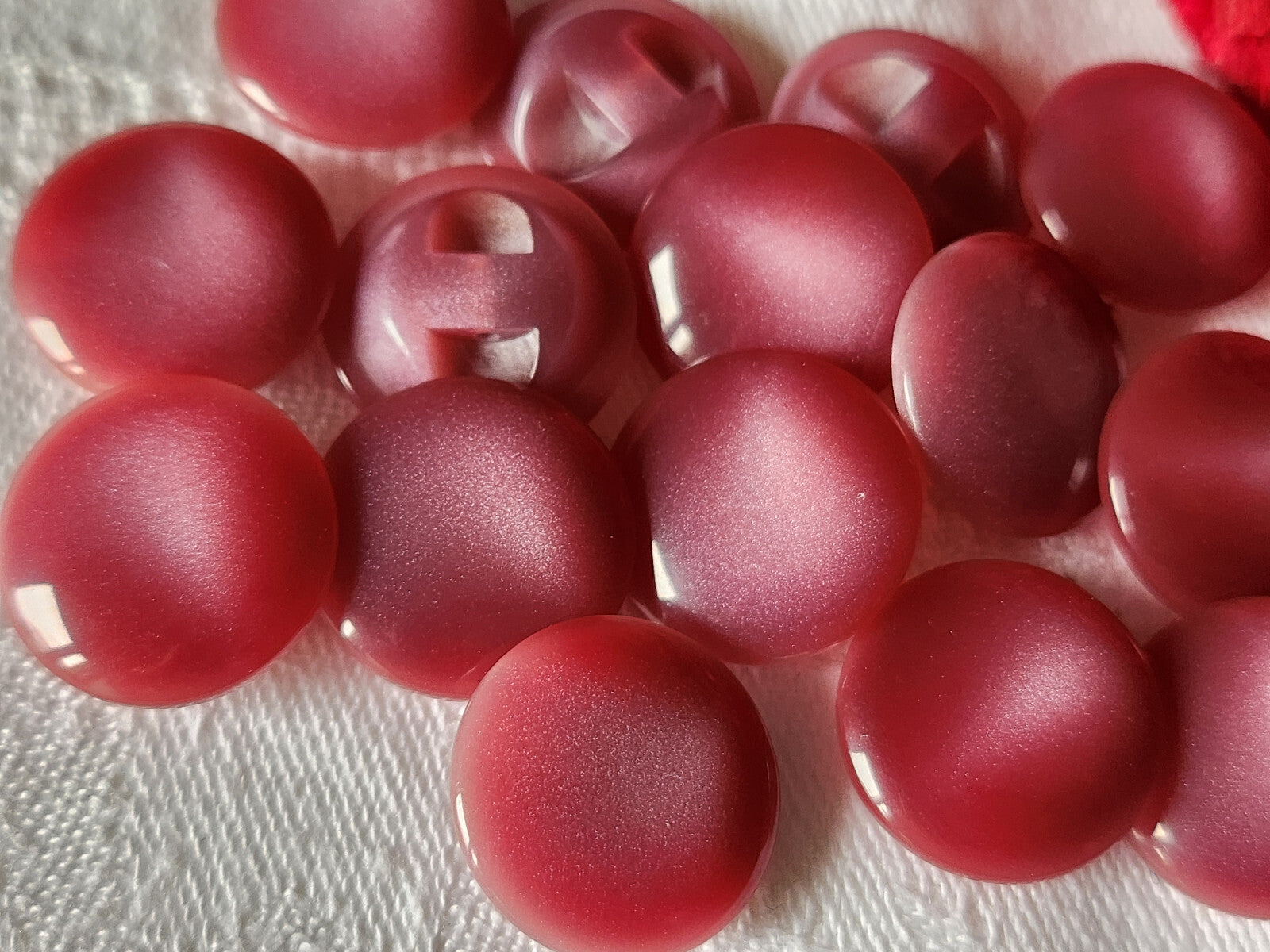 Lot 16  boutons vintage rose lumineux pied  1,7 cm ref 1896