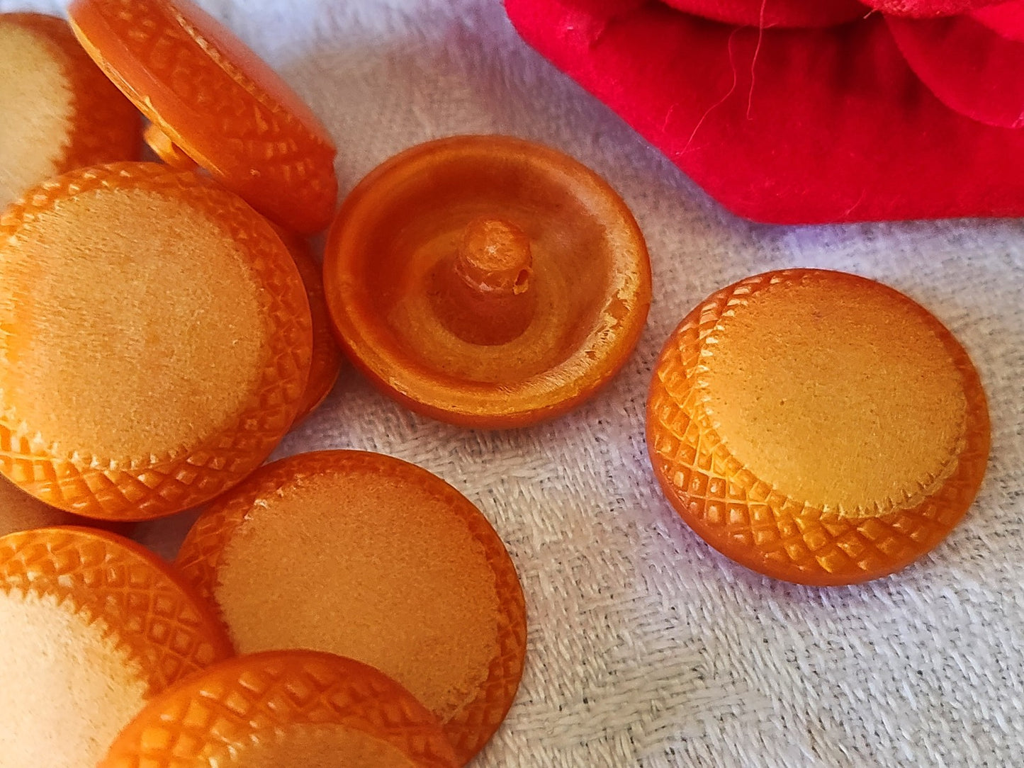 Lot 6 boutons vintage à pied orange 2,1 cm ref 5419