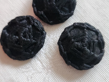 Trio  boutons anciens main passementerie noir 2,1 cm environ G12F