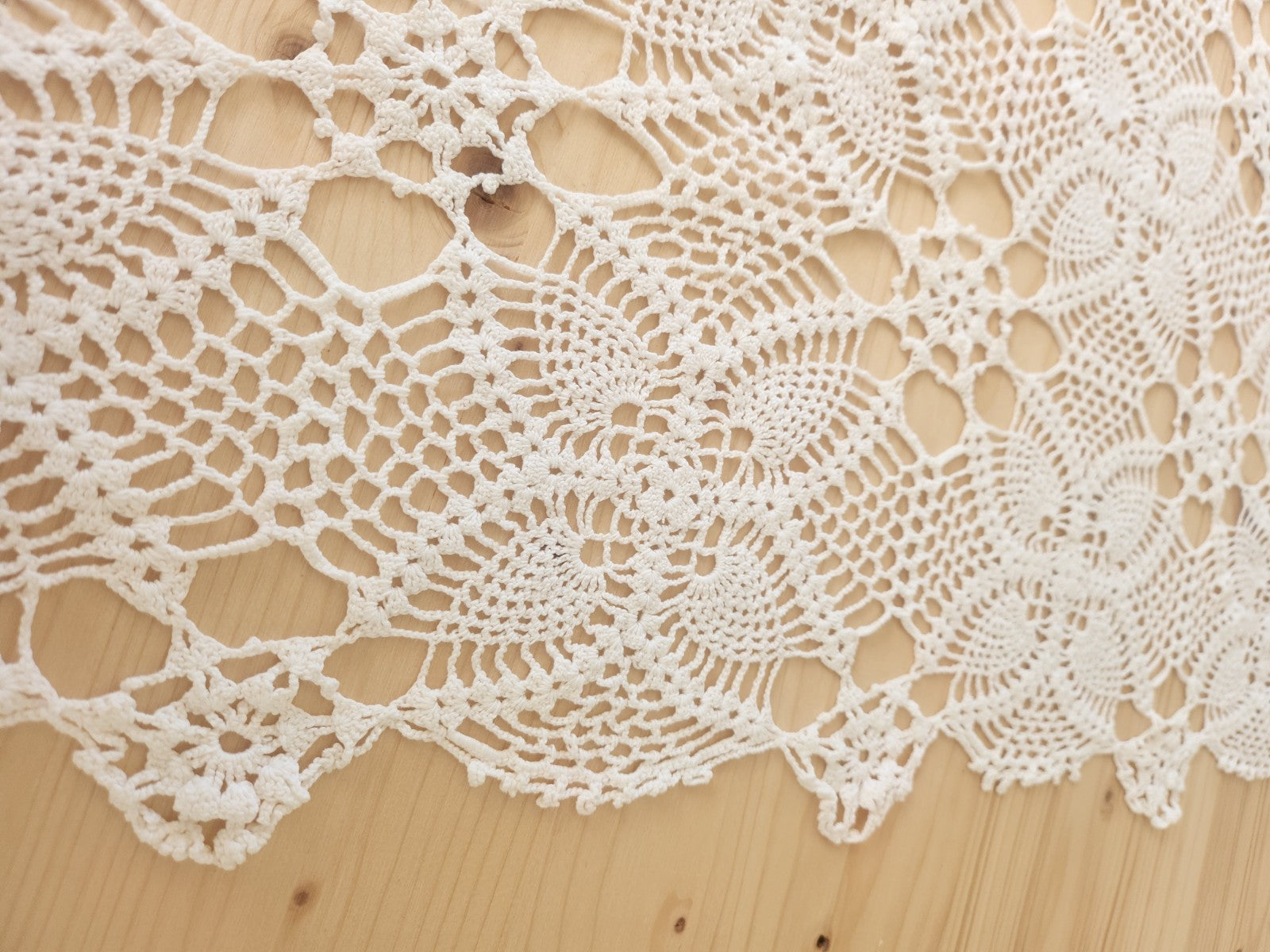 Ancienne nappe crochet blanc dessus de lit rideau 220 sur 145 cm B7