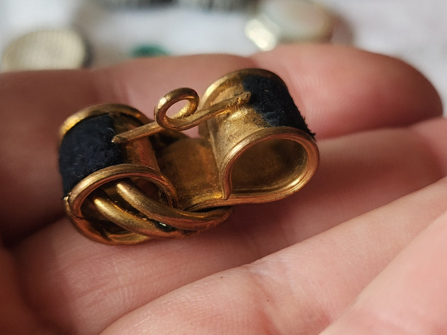 Collection bouton ancien en métal ornement parurier 2,6 cm G12A