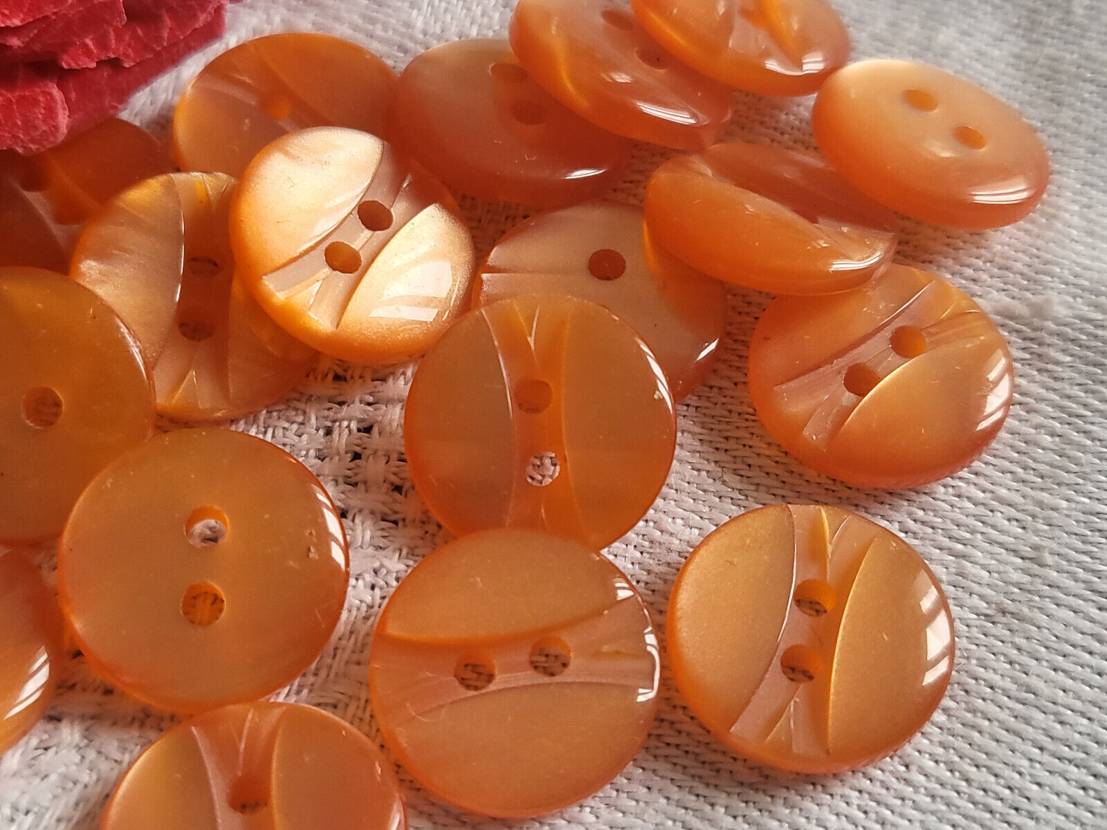 Lot 15 boutons vintage lumineux petits orange trous 1,2 cm ref 5284