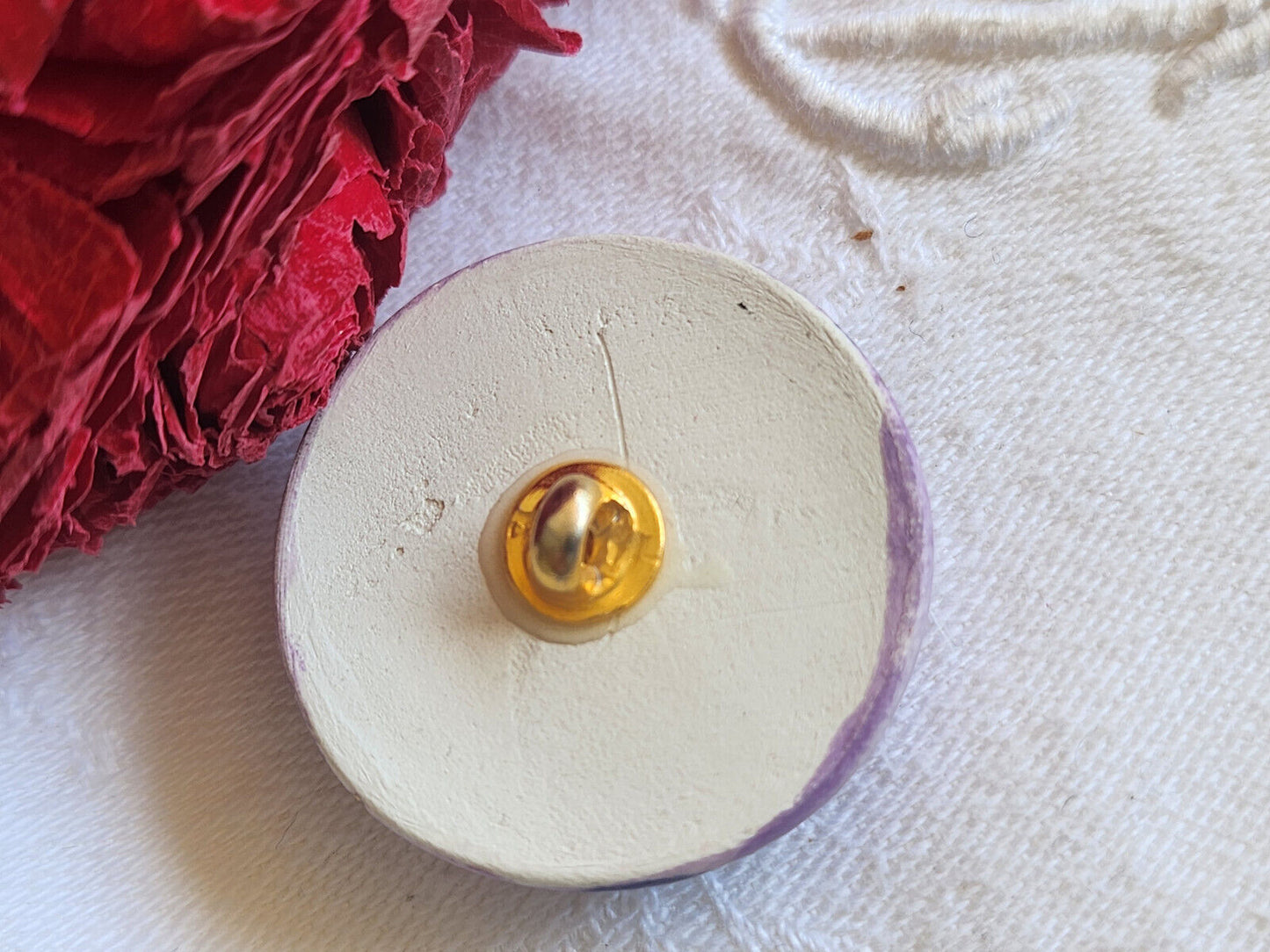 Enorme bouton vintage céramique parurier collection 3,3 cm pied violet G2O