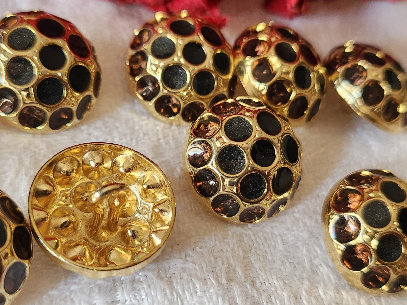 Lot 6 boutons vintage métal doré effet strass gris marron 1,6 cm ref 2980