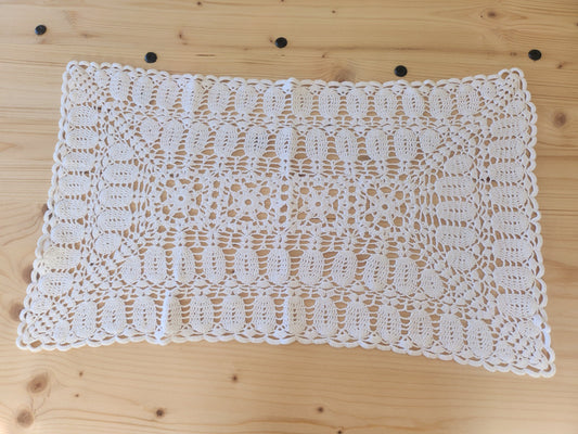 Grand napperon ancien crochet blanc rectangulaire 35 sur 55 cm B7