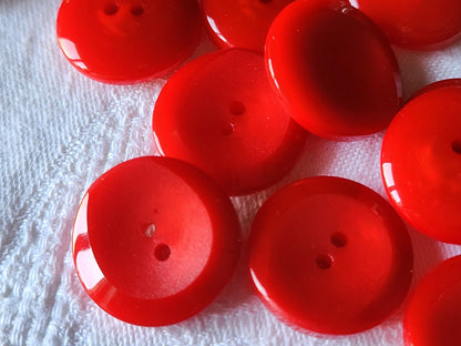 Lot 10 boutons vintage rouge  à trous 2,2 cm ref  2822