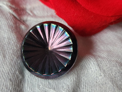 Gros bouton ancien  en verre effet facette violet mordoré 2,2 cm pied D17A