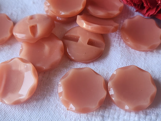 Lot 6 boutons vintage rose travaillé pied plat 2,1 cm  ref 5378