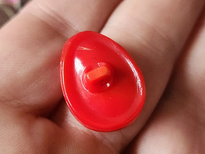 Bouton anciens en verre vintage rouge ovale 1,7 sur 2,2 cm G18C