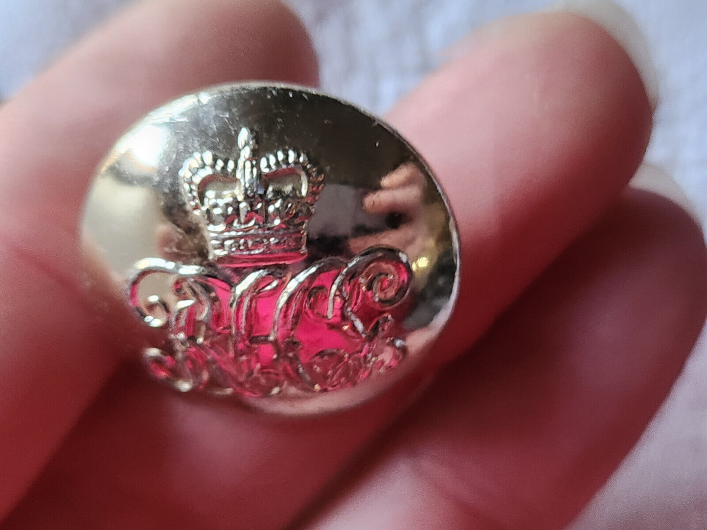 Collection  gros bouton ancien  métal militaire?  monogramme 2,5 cm  D6O