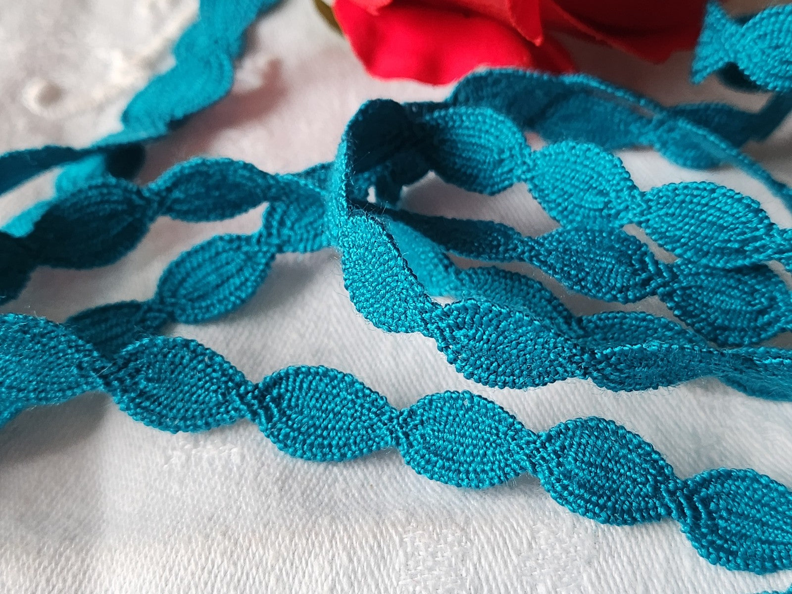 Dentelle galon vintage bleu paon  coton 3 métres sur 1 cm A1