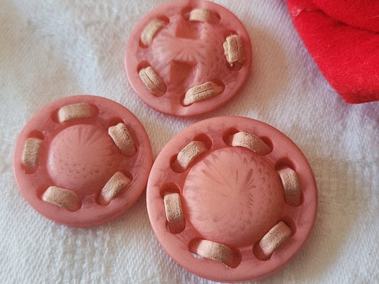 Trio boutons vintage rose laniere de cuir?? pied 2,5 et 3 cm G17O