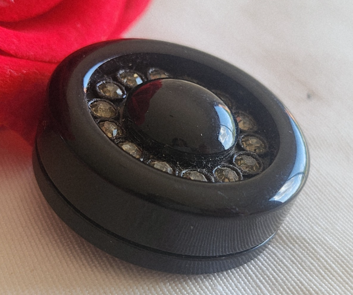 Imposant bouton vintage strass en verre noir 3,2 cm ou 32 mm ref 6267