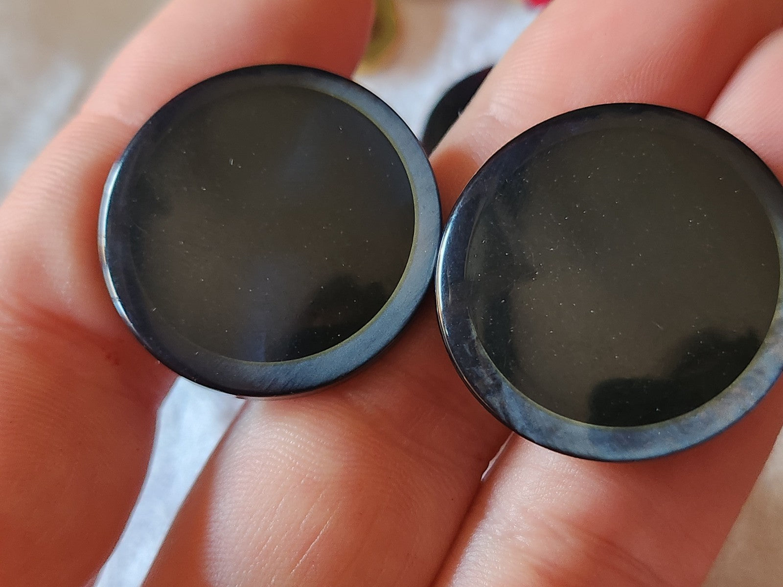 Lot 5 gros boutons vintage bleu  bord nacré 2,8 cm pied ref 3267