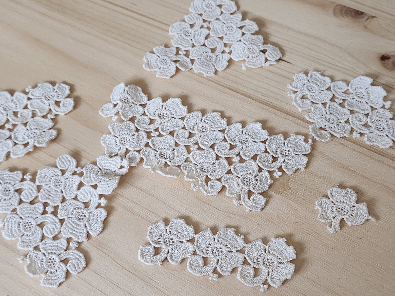 Lot 32 anciennes applications vintage fleur création incrustation coutureT9