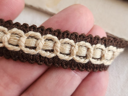 Galon vintage beige marron sur plaque 6 m 70 sur 1,8 cm A5