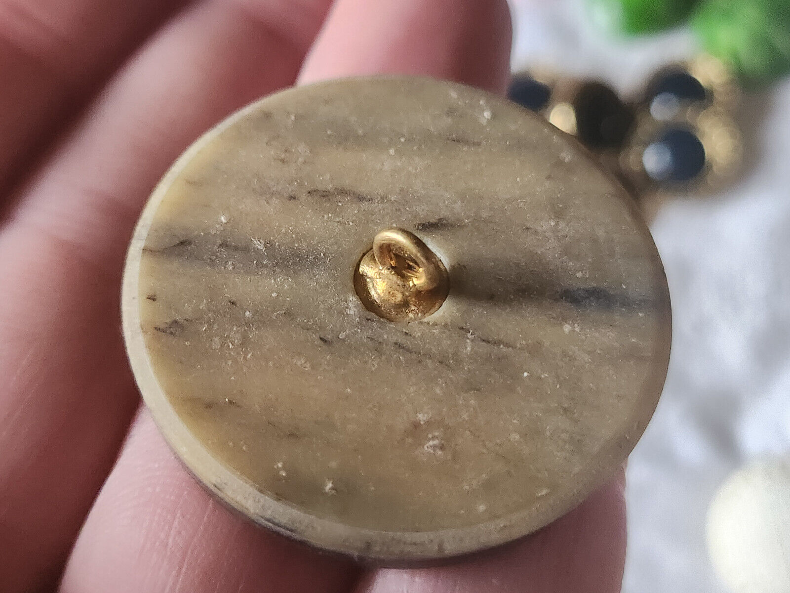 Ancien bouton en galalithe collection jaspé pied 3,8 cm superbe ref 518