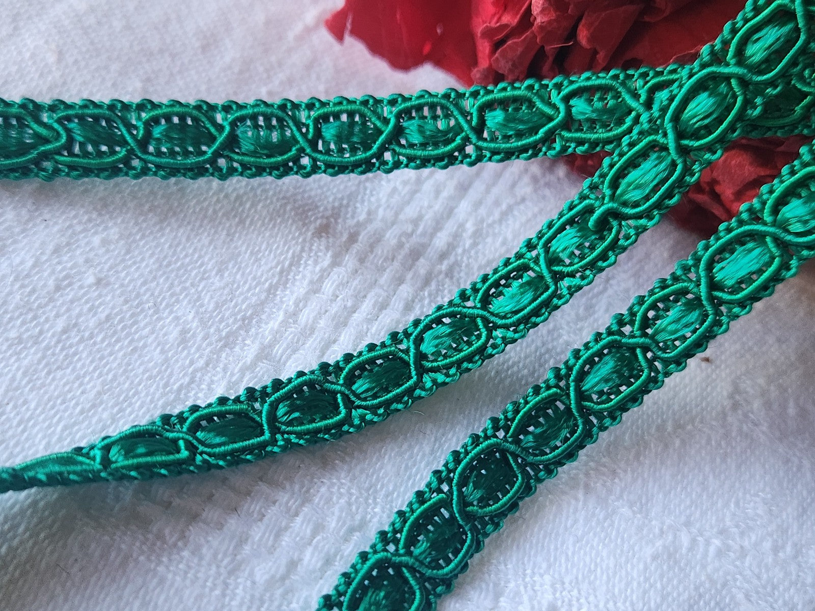 Galon vintage bordure vert satiné 3 mètres sur 0,8 cm A3