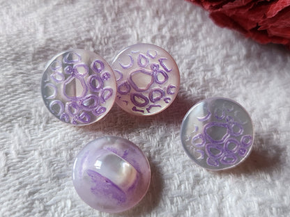 Lot 4 boutons anciens en nacre violet motif alveole pied 1,1 cm G11A