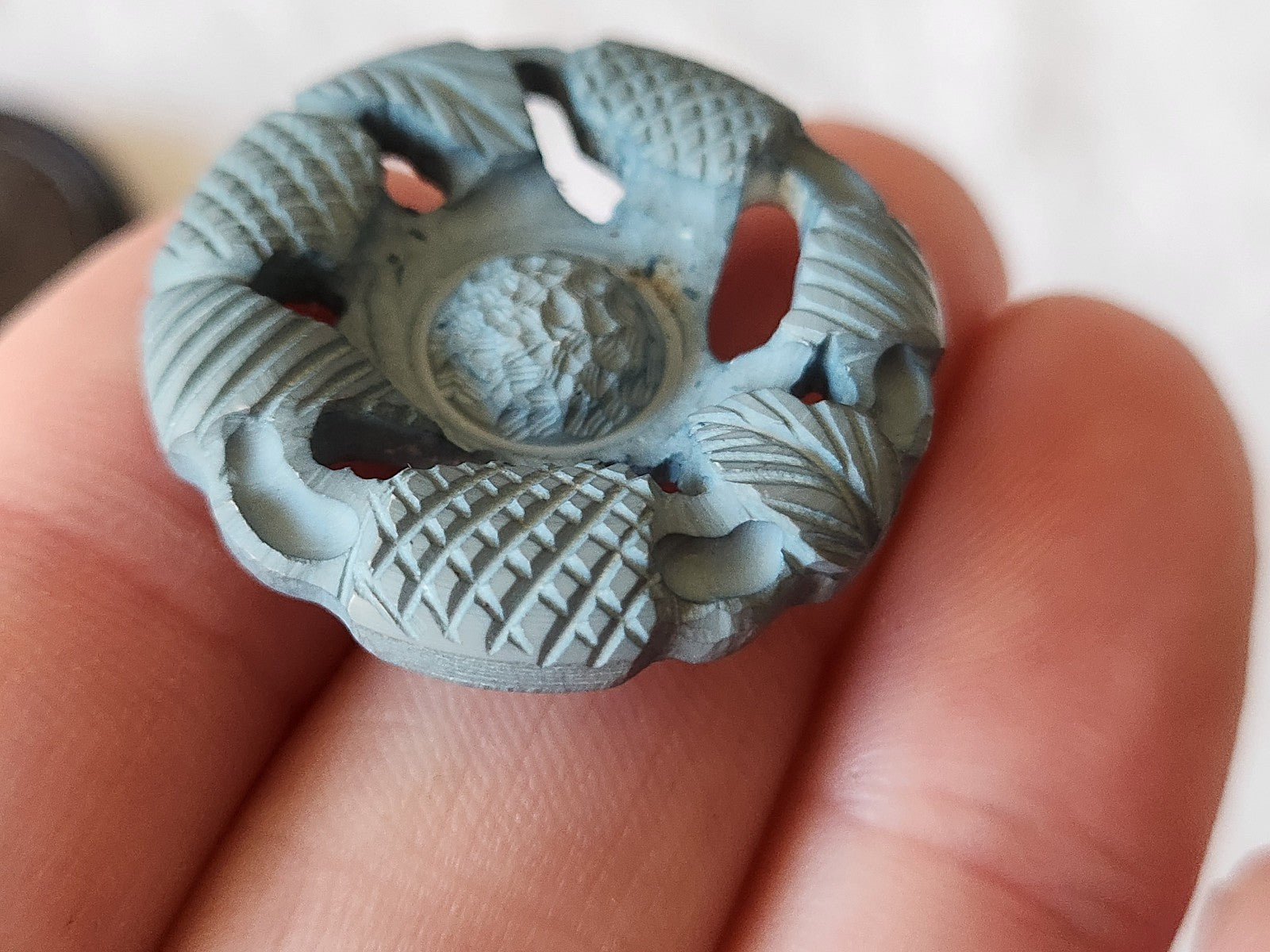 Ancien bouton decoupis bleu marguerite fleur 2,9 cm ref 1914