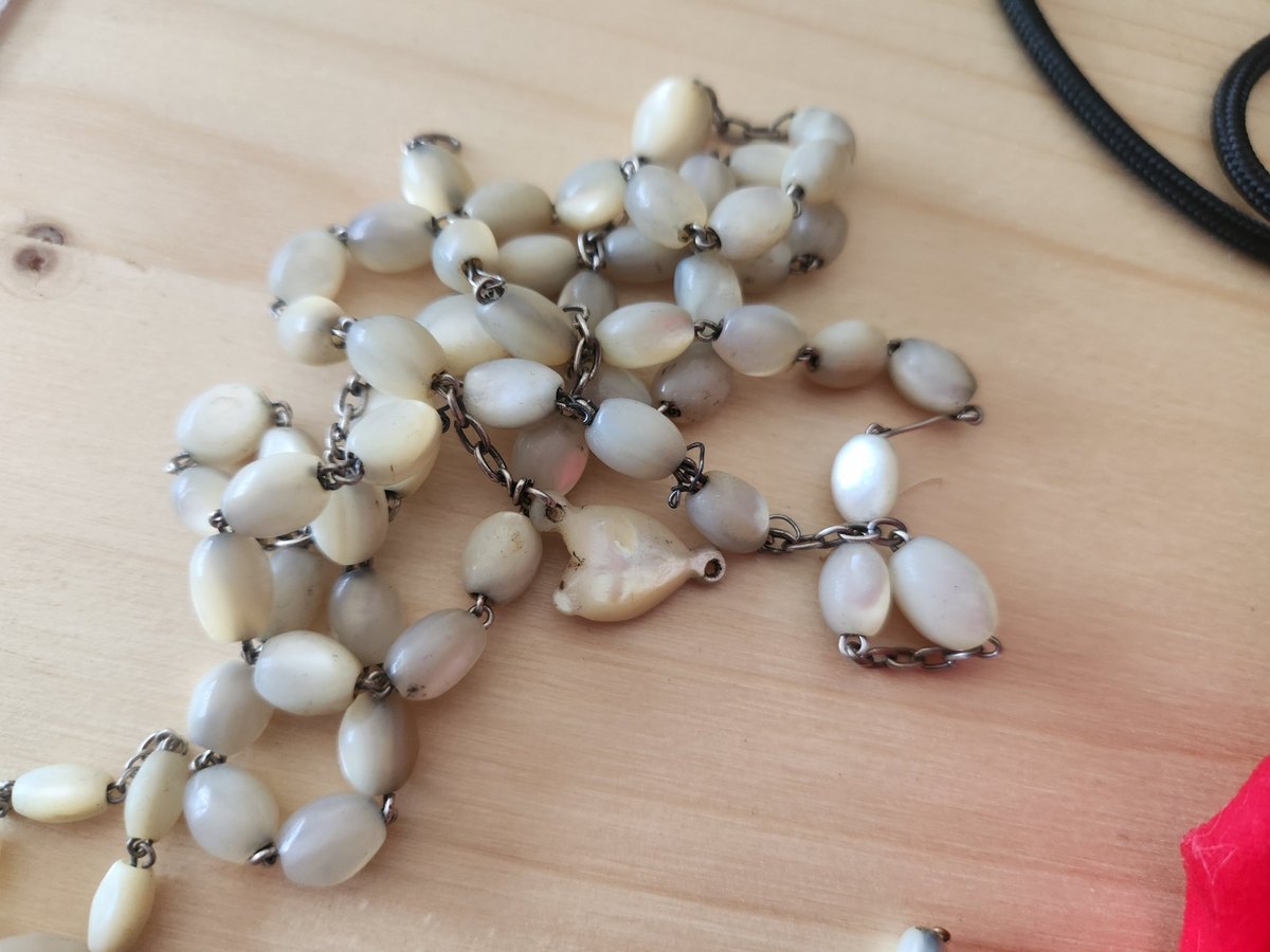 Lot 130 grammes  piece  chapelets anciens restauration listing en photo T1