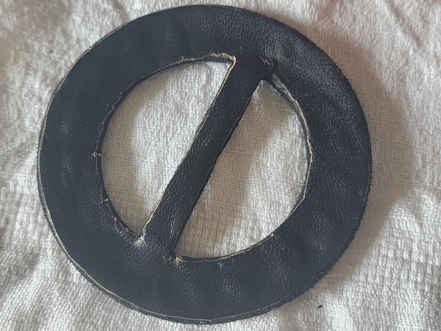 Enorme boucle de ceinture ancienne noir daim grosse  7,8 cm  T0