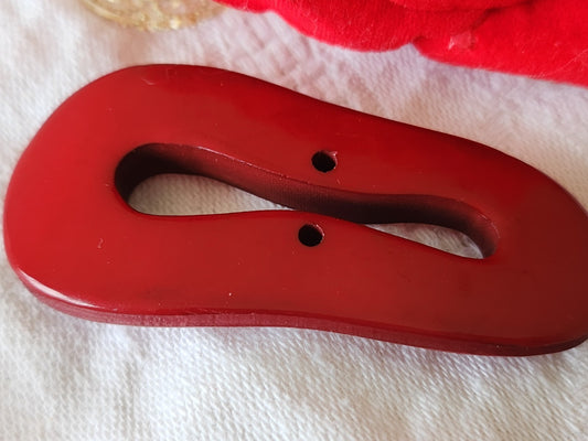collection trés long bouton vintage rouge 6,2 cm ref 5987