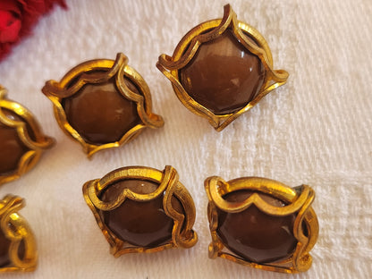 Lot  6 boutons anciens en métal coeur marron  prisonnier 1,4 cm ref 779