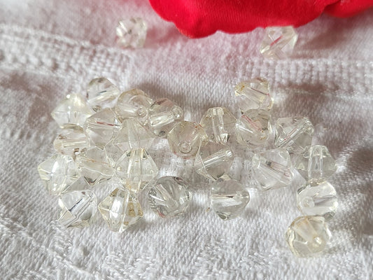 Lot 24 perles en verre anciennes forme toupie lisse transparente  ref 33553