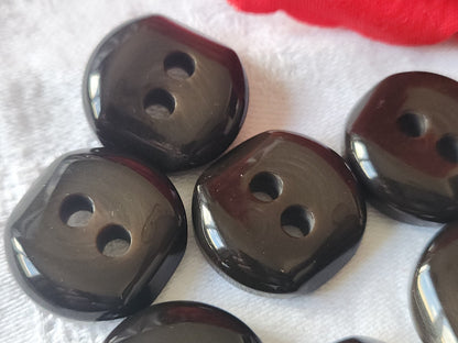 Lot 7 jolis boutons vintage marron incurvé trous 2,1 cm ref 4890