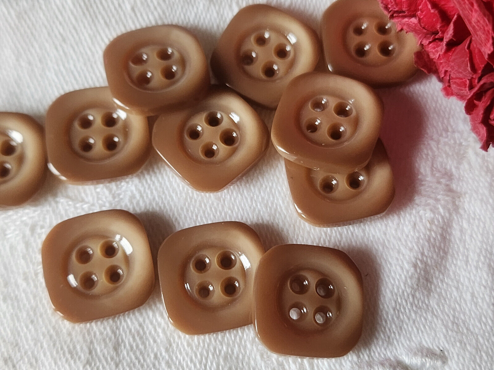 Lot 11 boutons vintage marron lumineux 1,5 cm trous ref 1354