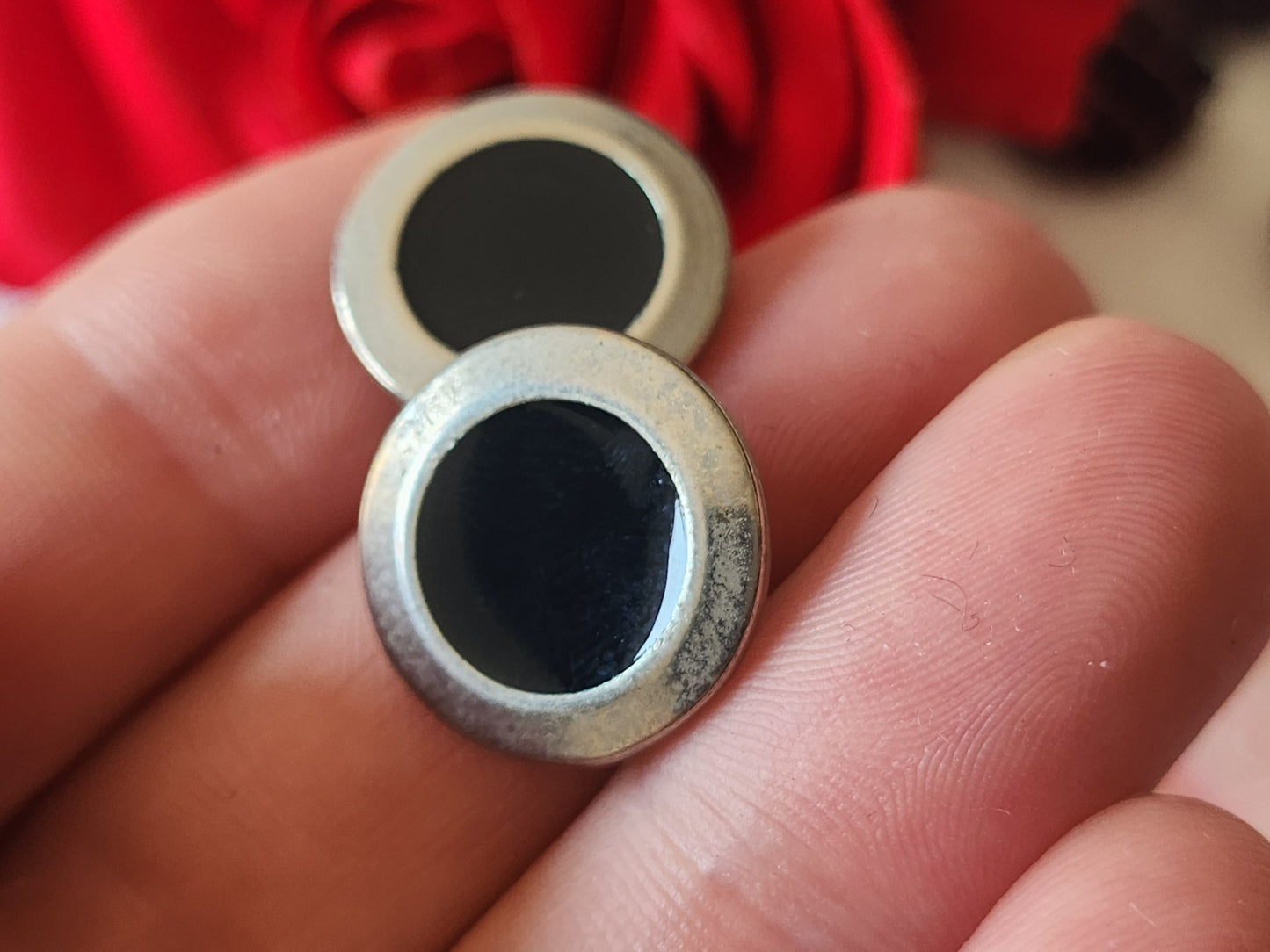 Lot 5 boutons vintage en metal argenté bleu quasi noir 1,7 cm ref 6026